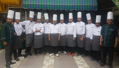 Maheshwari Shudh Shakahari Bhojnalya moradabad pur veg foods preparation in desi ghee 